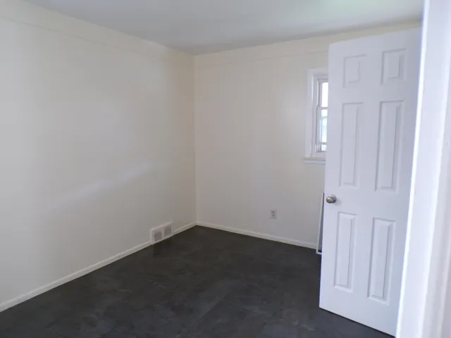 $164,900 | 14567 Longtin Street, Southgate, MI 48195