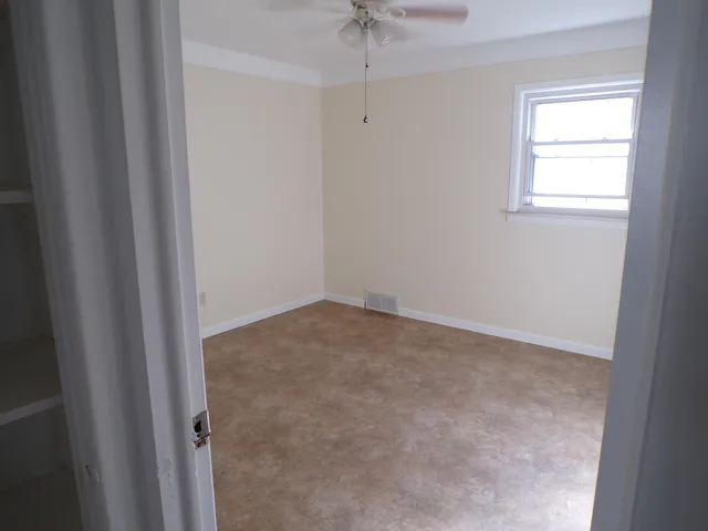 $164,900 | 14567 Longtin Street, Southgate, MI 48195