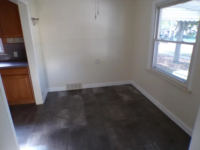 $164,900 | 14567 Longtin Street, Southgate, MI 48195