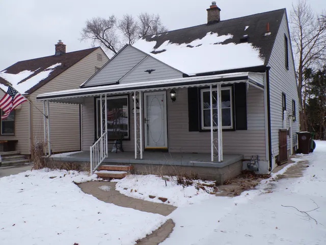 $164,900 | 14567 Longtin Street, Southgate, MI 48195