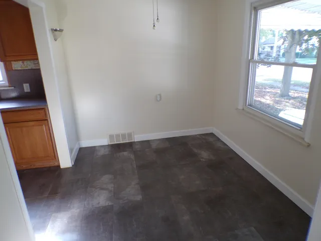 $164,900 | 14567 Longtin Street, Southgate, MI 48195