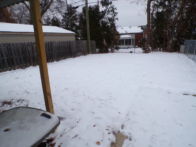 $164,900 | 14567 Longtin Street, Southgate, MI 48195