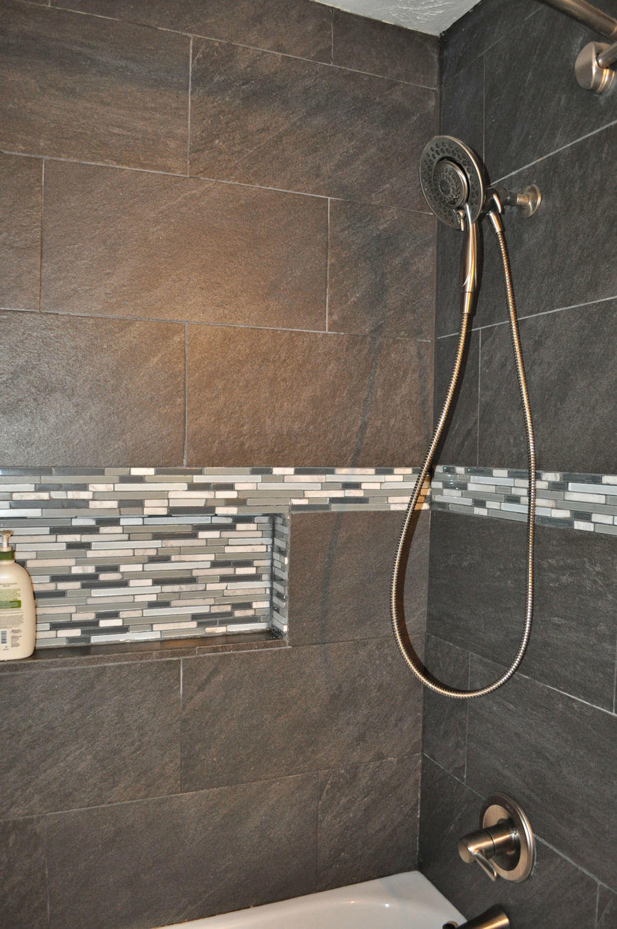 165 Maple Ridge Lane Seymour, TN 37865 - Photo 21 of 38 guest bath3