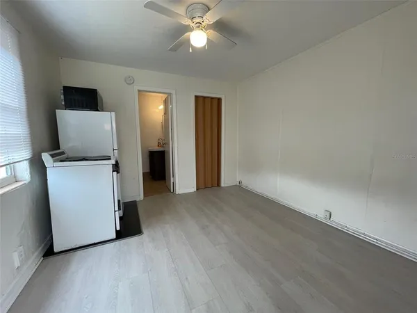 $900 | 3226 South Atlantic Avenue, Unit 5, Daytona Beach, FL 32118