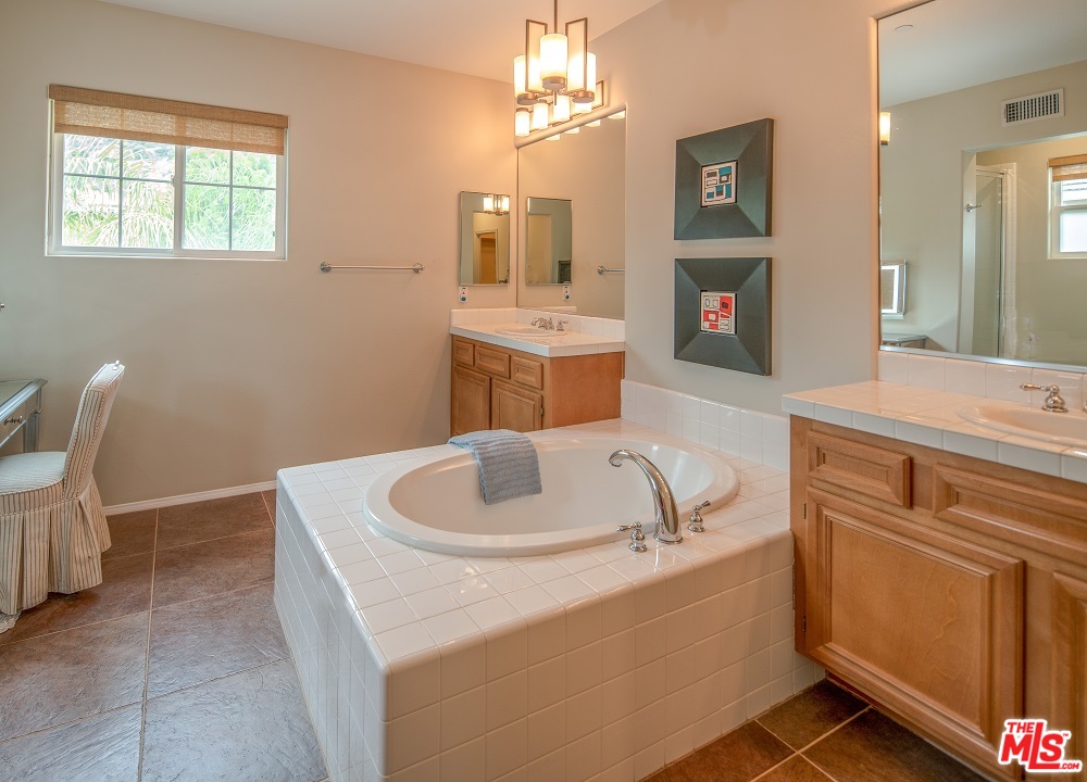 26 Boulder Ridge Court Azusa, CA 91702 - Photo 21 of 35 Gallery Image 21