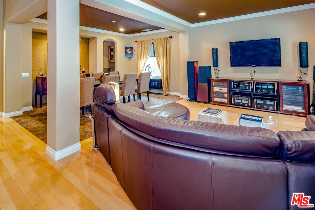 26 Boulder Ridge Court Azusa, CA 91702 - Photo 4 of 35 Gallery Image 4