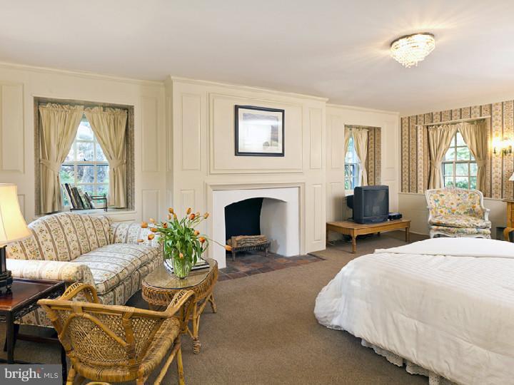 203 Drakes Corner Road Princeton, NJ 08540 - Photo 19 of 25 Gallery Image 19