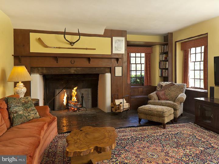 203 Drakes Corner Road Princeton, NJ 08540 - Photo 9 of 25 Gallery Image 9