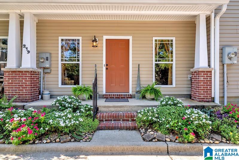 219 Amy Lane Helena, AL 35080 - Photo 3 of 29