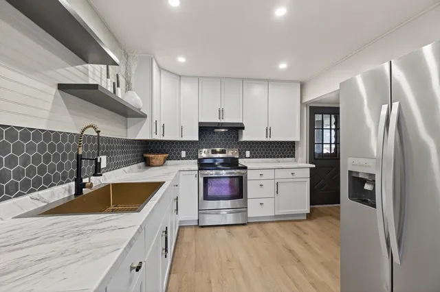 $227,900 | 511 8th Street North, Wisconsin Rapids, WI 54494