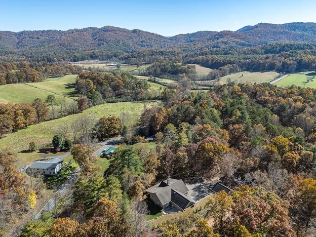 $749,900 | 122 Ritz Road, Murphy, NC 28906