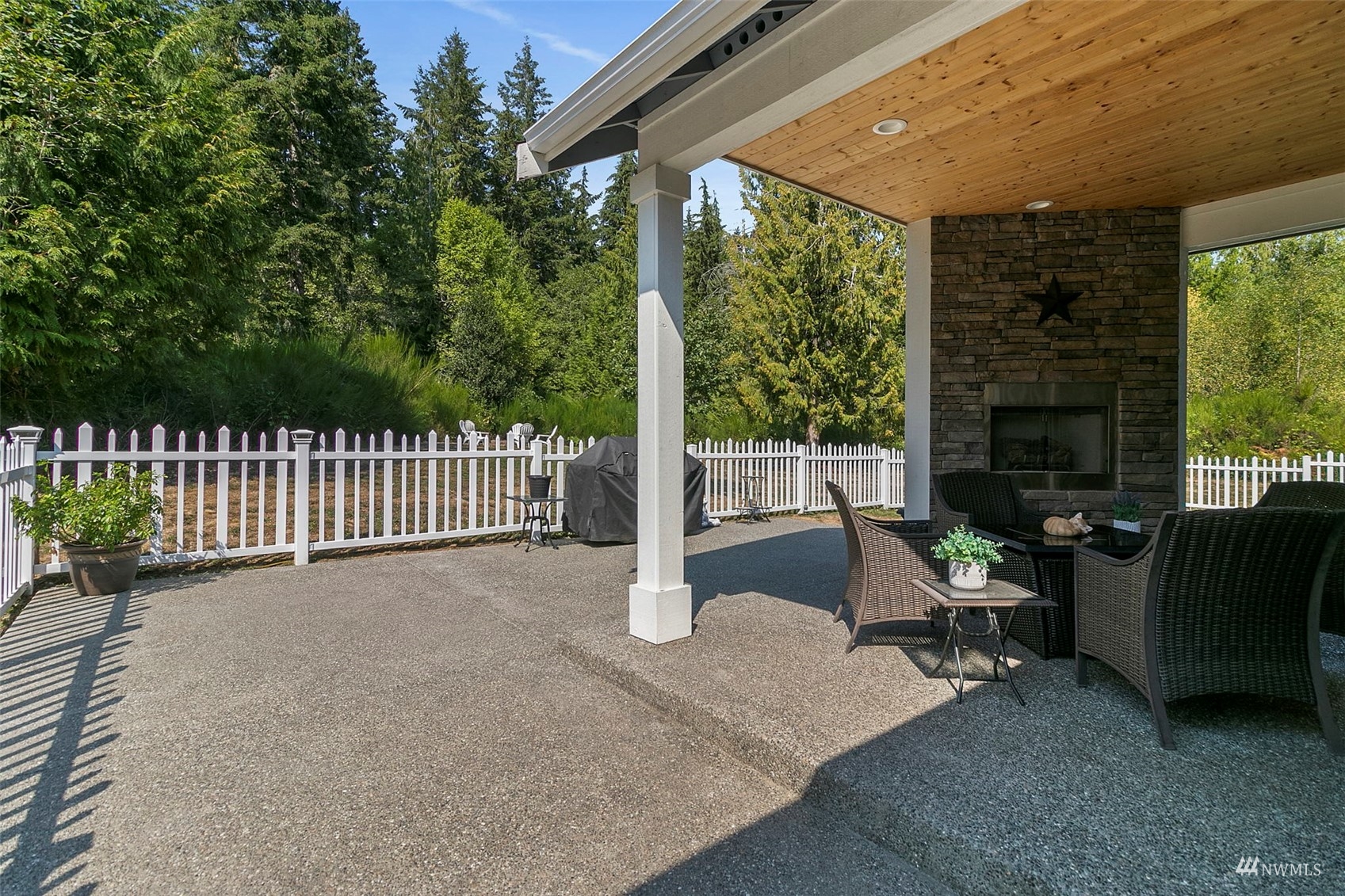 1509 Southwest Old Clifton Road Port Orchard, WA 98367 - Photo 36 of 40 Gallery Image 36