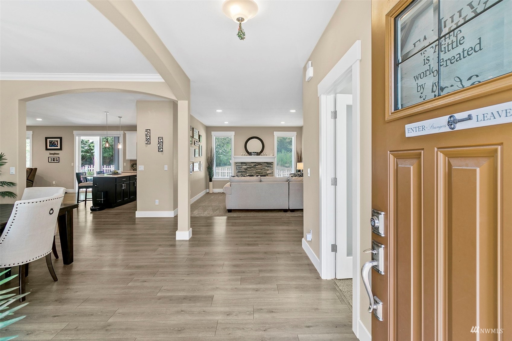 1509 Southwest Old Clifton Road Port Orchard, WA 98367 - Photo 5 of 40 Gallery Image 5