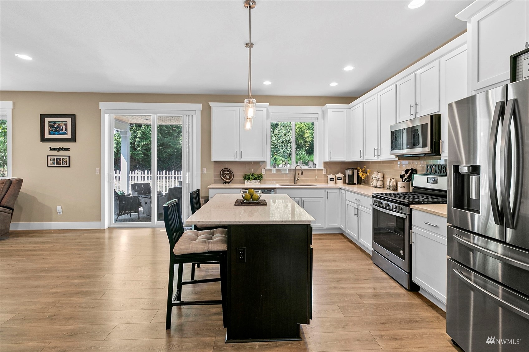 1509 Southwest Old Clifton Road Port Orchard, WA 98367 - Photo 7 of 40 Gallery Image 7