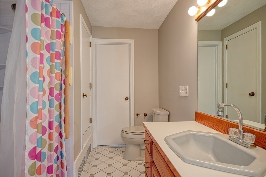 28 Fernglade Road Burlington, MA 01803 - Photo 15 of 26 Gallery Image 15