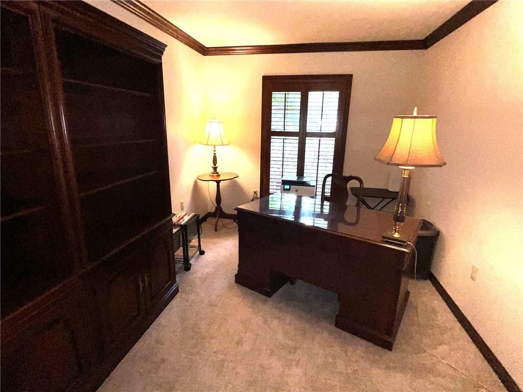 327 Pine Road Sewickley, PA 15143 - Photo 16 of 42 Office/Den.
