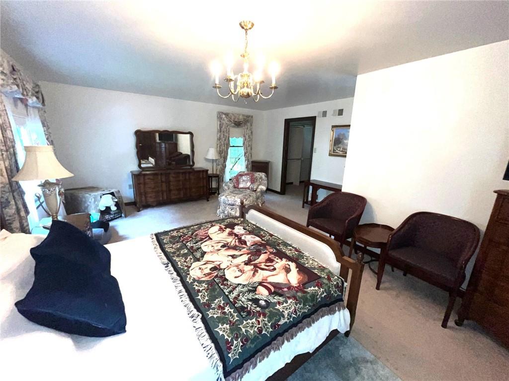 327 Pine Road Sewickley, PA 15143 - Photo 20 of 42 Owner's Bedroom.