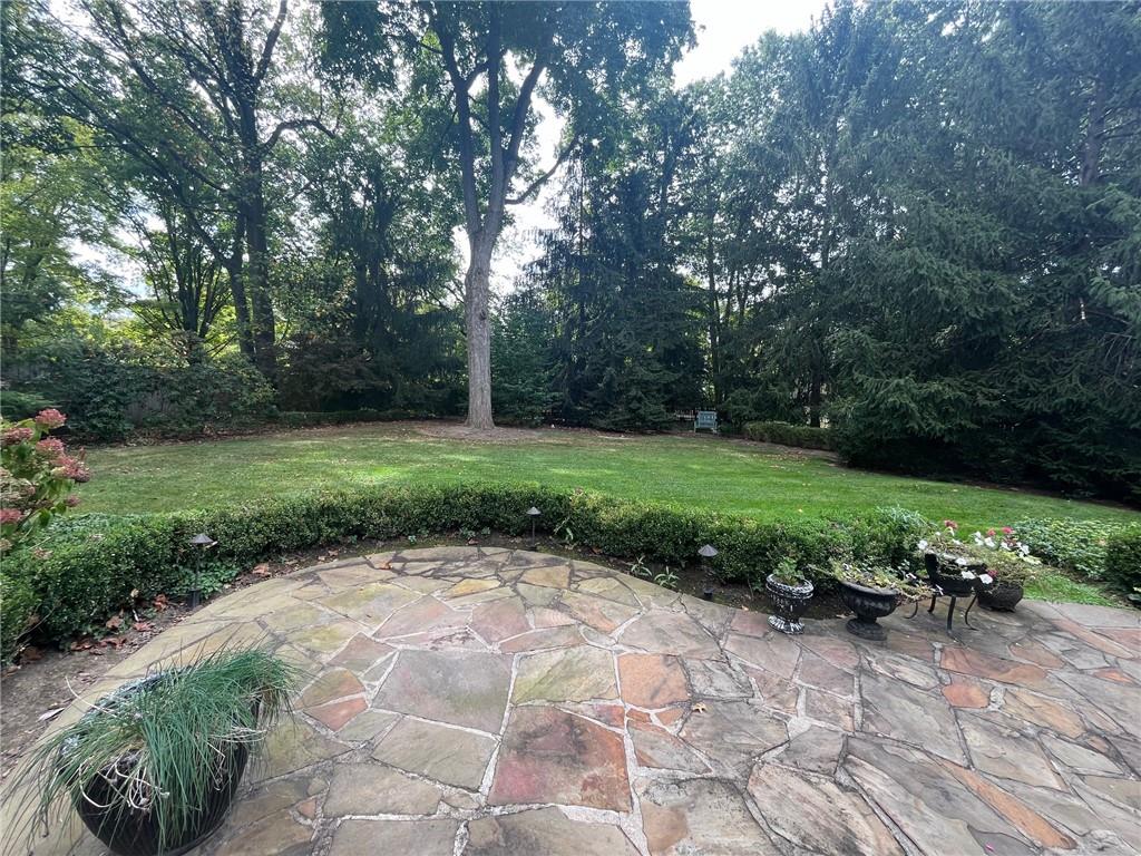 327 Pine Road Sewickley, PA 15143 - Photo 36 of 42 Patio/Back Yard.