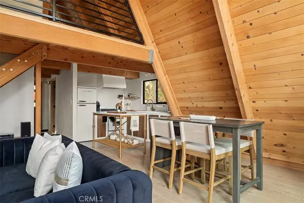 $590,000 | 26664 Thunderbird Drive, Lake Arrowhead, CA 92352