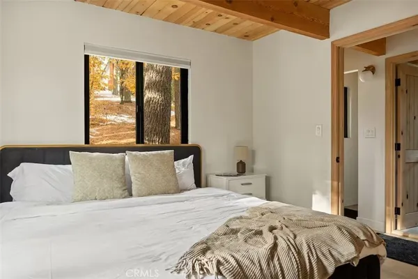 $590,000 | 26664 Thunderbird Drive, Lake Arrowhead, CA 92352