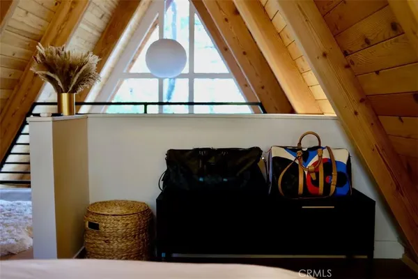 $590,000 | 26664 Thunderbird Drive, Lake Arrowhead, CA 92352