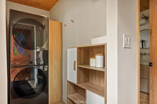 $590,000 | 26664 Thunderbird Drive, Lake Arrowhead, CA 92352