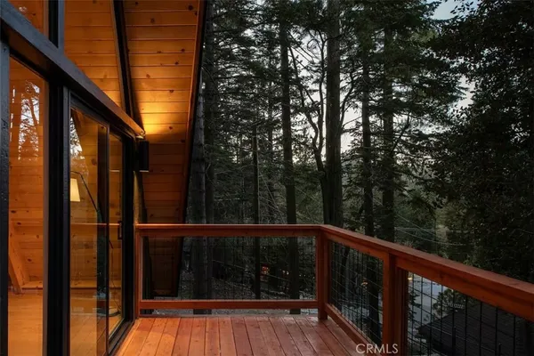 $590,000 | 26664 Thunderbird Drive, Lake Arrowhead, CA 92352