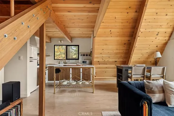 $590,000 | 26664 Thunderbird Drive, Lake Arrowhead, CA 92352