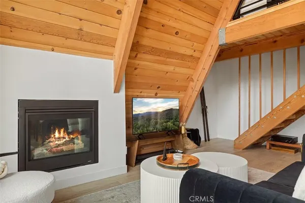 $590,000 | 26664 Thunderbird Drive, Lake Arrowhead, CA 92352