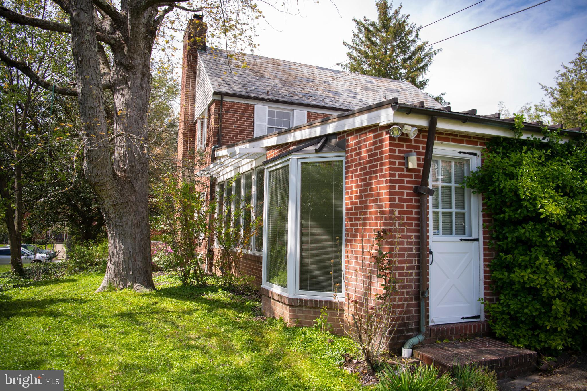 5507 Springlake Way Baltimore, MD 21212 - Photo 38 of 46 Rear of home