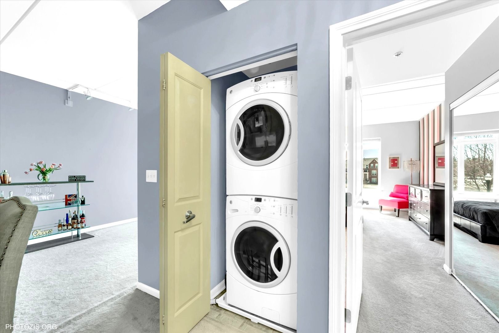 1199 East Port Clinton Road, Unit 201 Vernon Hills, IL 60061 - Photo 11 of 19 a view of living room washer and dryer