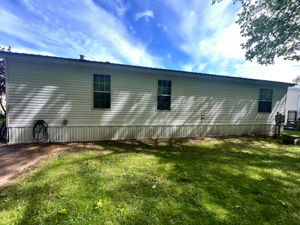 $79,900 | 668 Hansel Street Northwest, Comstock Park, MI 49321