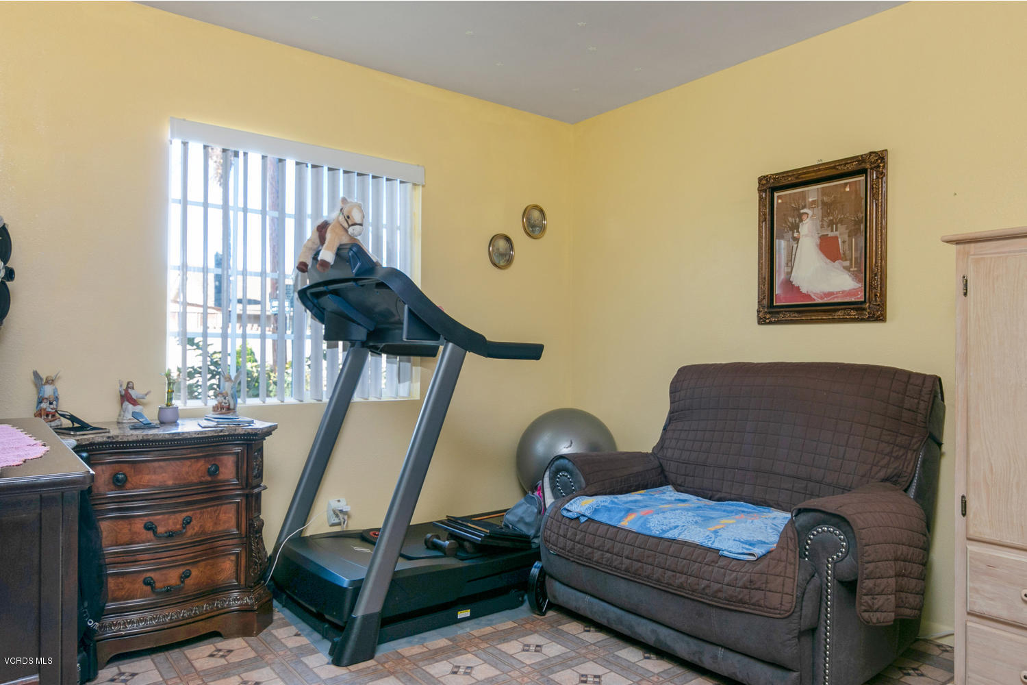 1731 Rialto Street Oxnard, CA 93035 - Photo 20 of 27 1731 Rialto St-019-17-Bedroom-MLS_Size
