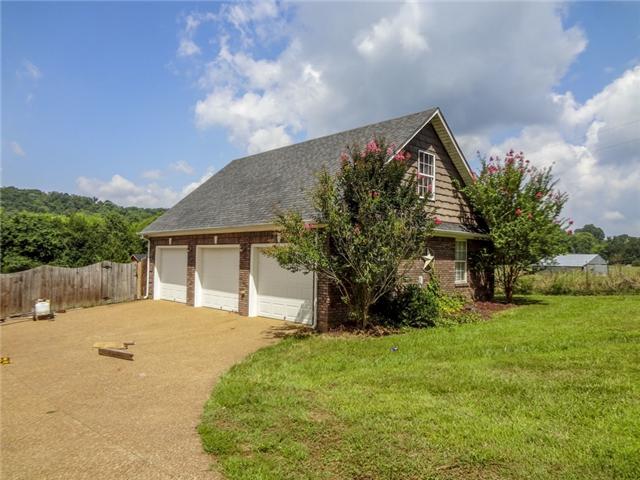 1245 Ball Hollow Road Pulaski, TN 38478 - Photo 3 of 20 Gallery Image 3