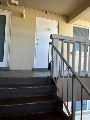 $1,950 | 2020 Northeast 56th Street, Unit 208, Fort Lauderdale, FL 33308