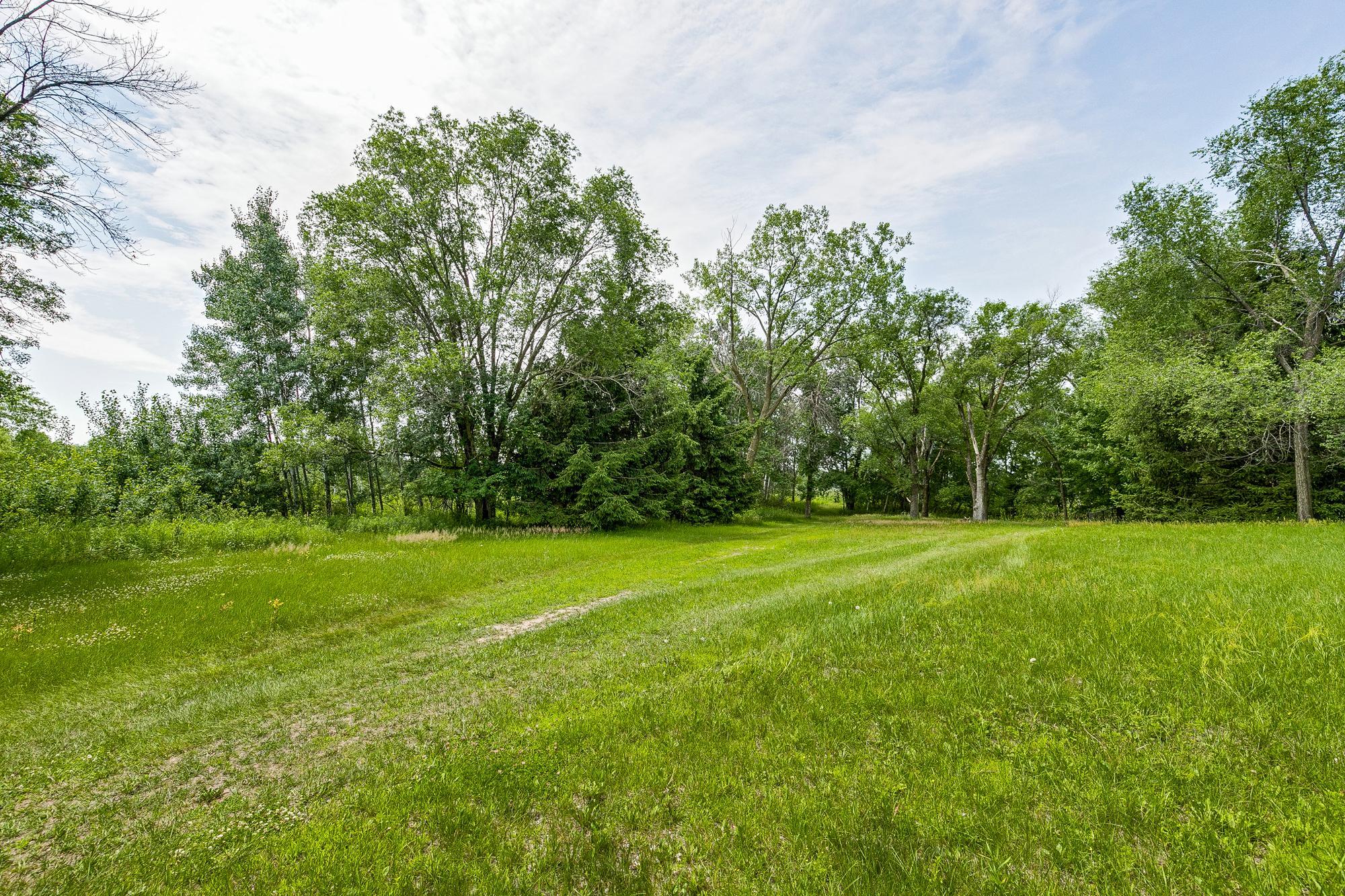 5715 Hodgson Road Shoreview, MN 55126 - Photo 4 of 14