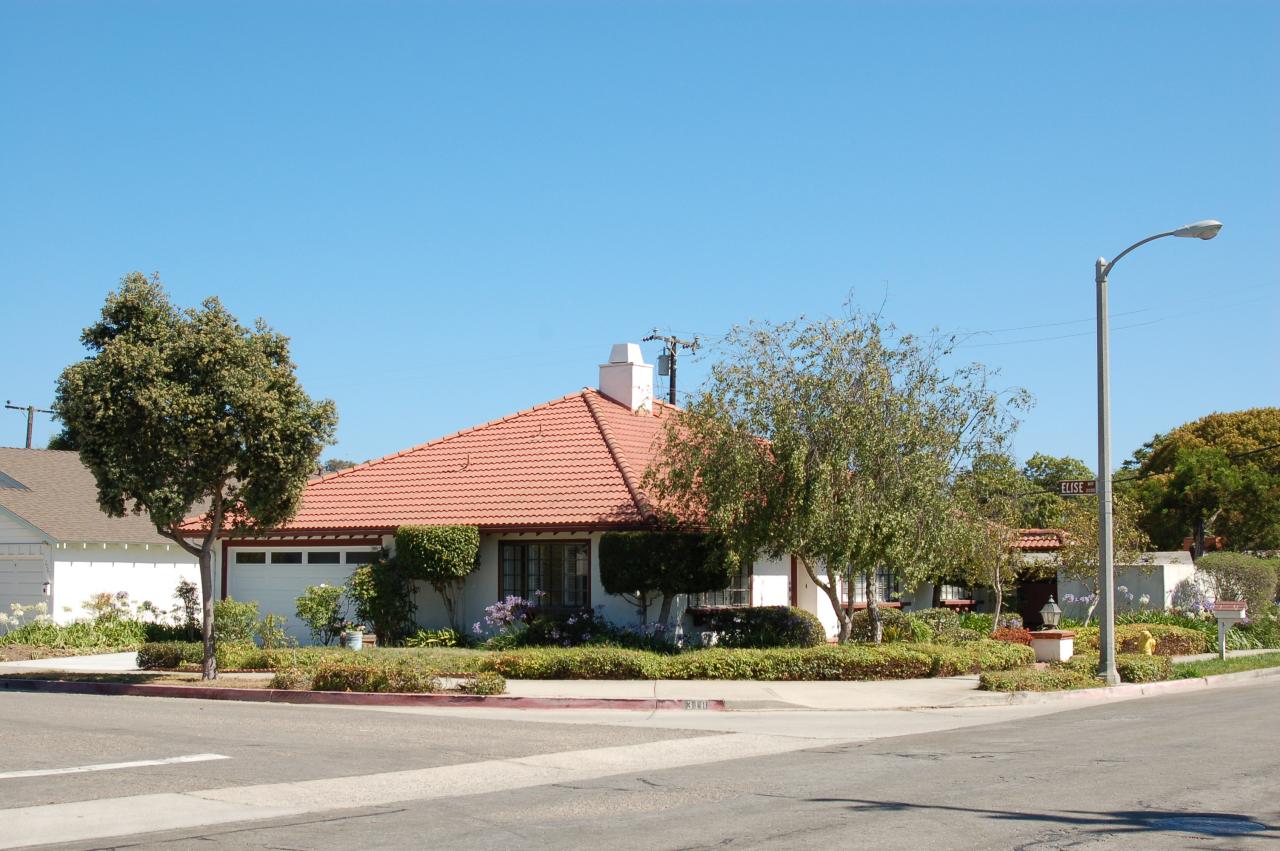 318 Oliver Road Santa Barbara, CA 93109 - Photo 3 of 10 full view of home