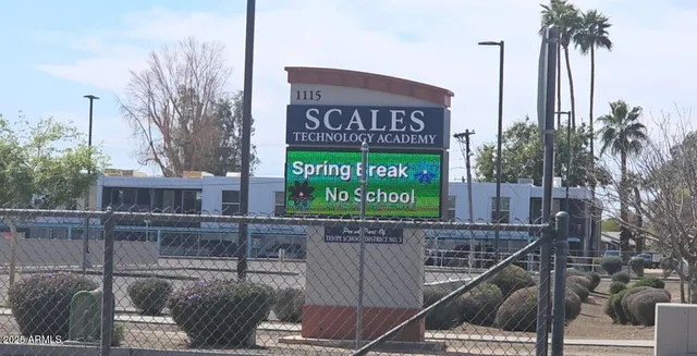 $299,000 | 1061 West 5th Street, Unit 3, Tempe, AZ 85281