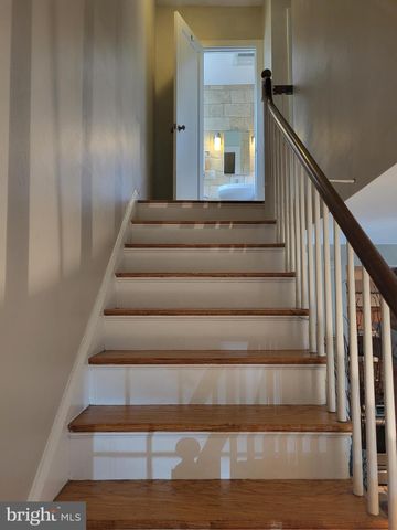 $445,000 | 1414 Martha Custis Drive, Alexandria, VA 22302