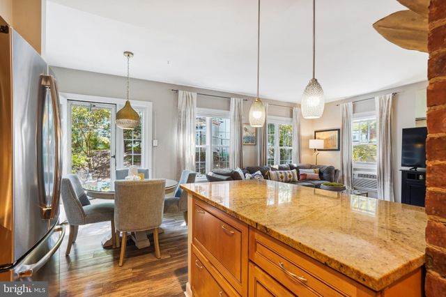 $445,000 | 1414 Martha Custis Drive, Alexandria, VA 22302