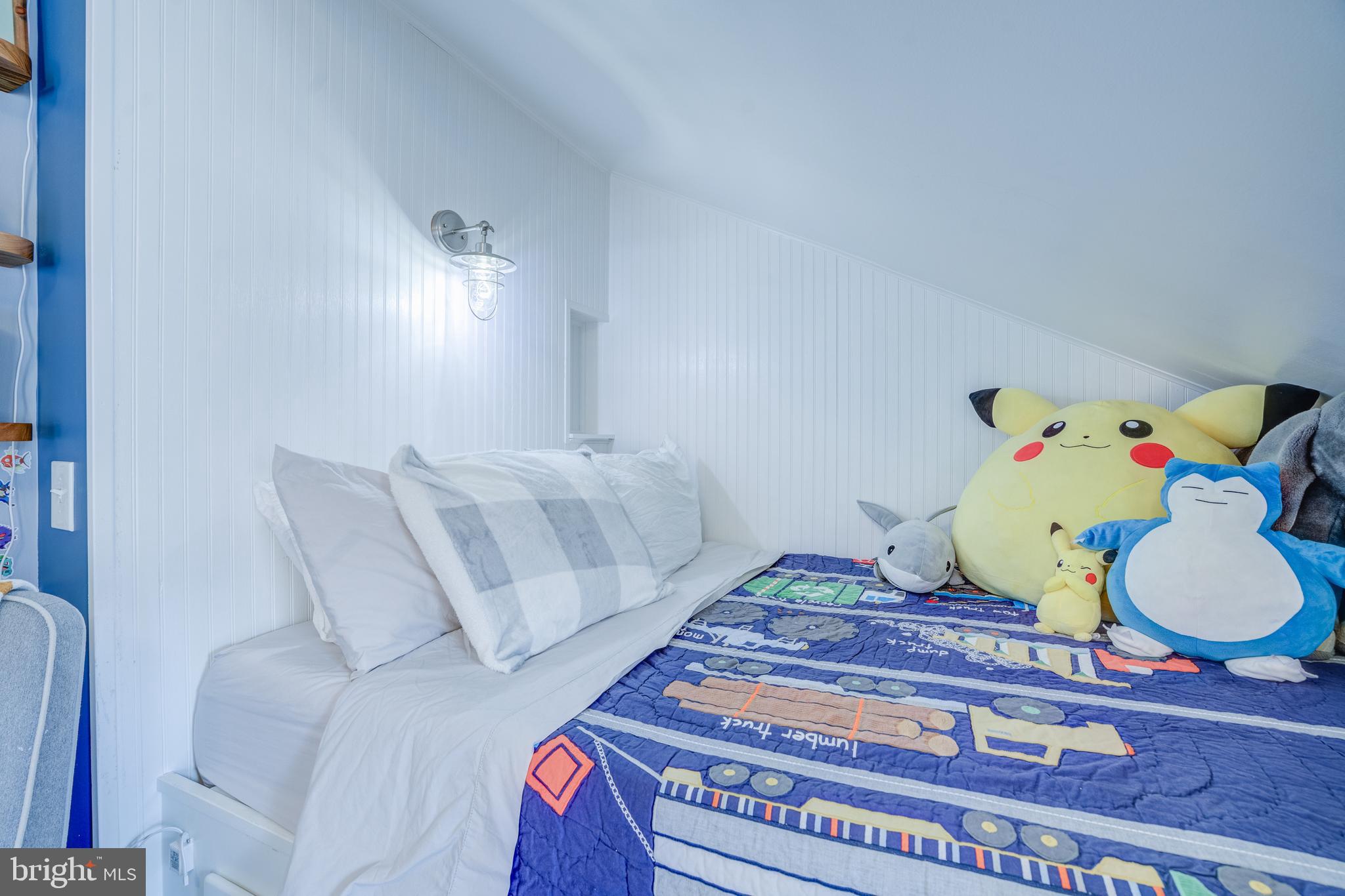 8529 High Timber Court Ellicott City, MD 21043 - Photo 52 of 94 a living room with furniture and a rug