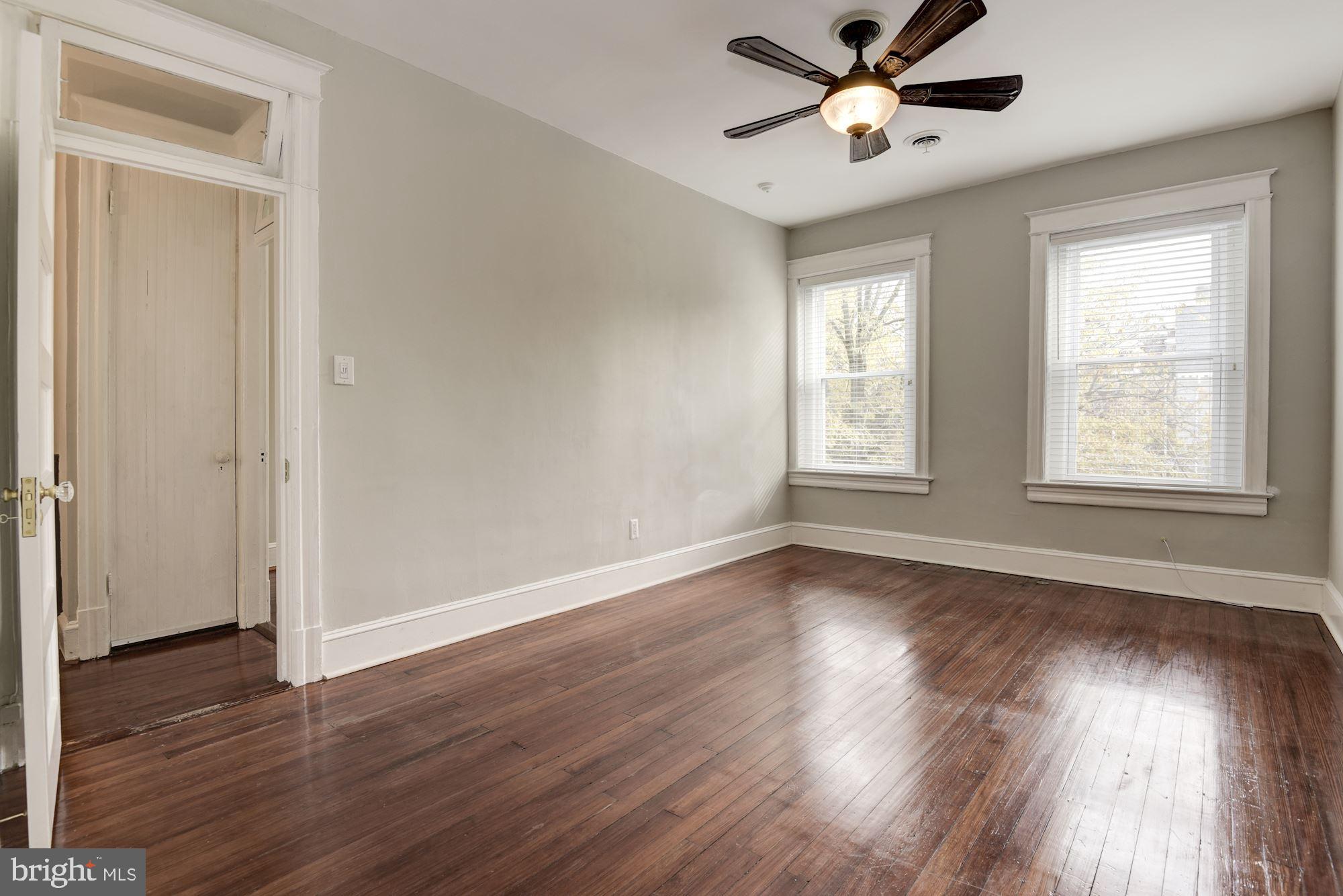 1227 Park Road Northwest Washington, DC 20010 - Photo 20 of 30 Huge master bedroom that can fit a king bed
