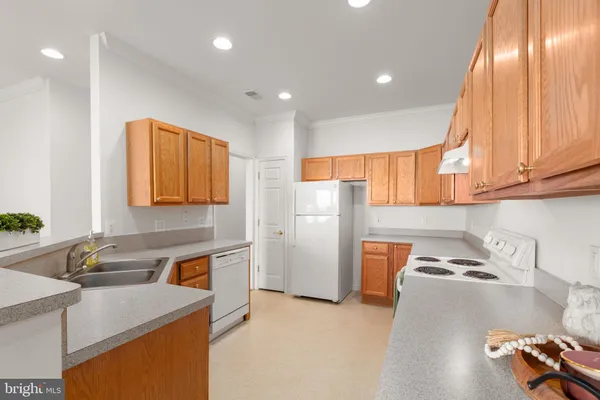 $375,000 | 76 Gladstone Drive, Fredericksburg, VA 22406