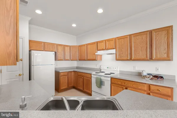 $375,000 | 76 Gladstone Drive, Fredericksburg, VA 22406