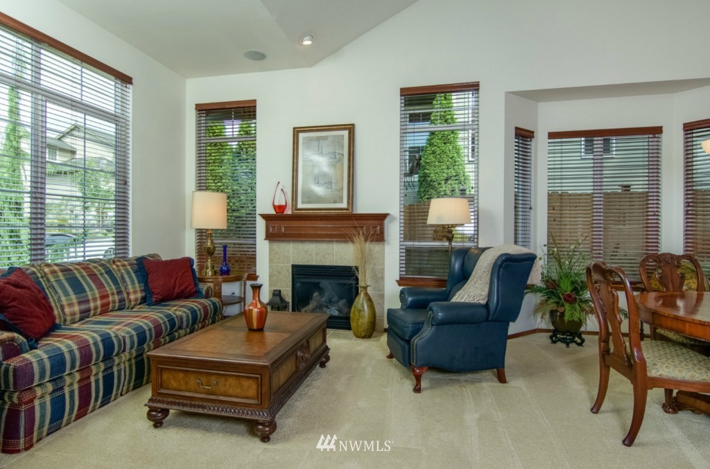 8511 Northeast 201st Place Bothell, WA 98011 - Photo 3 of 24 Gallery Image 3