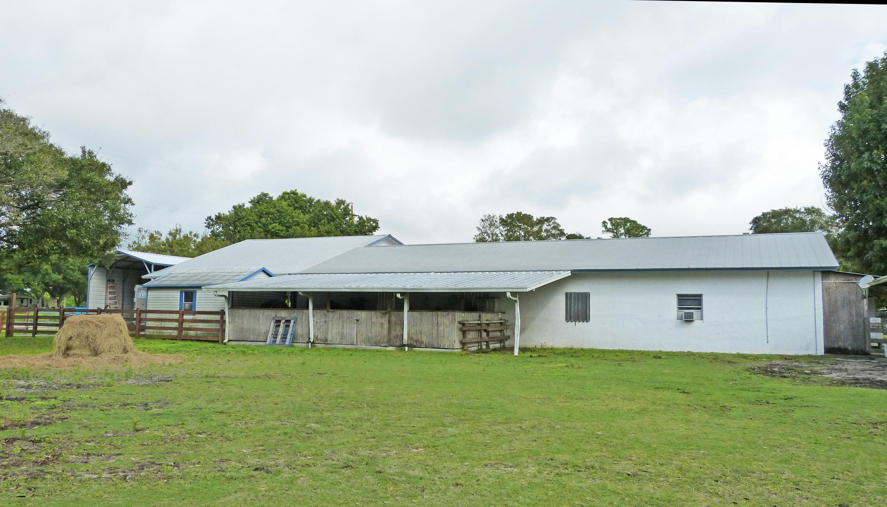 500 Coker Road Fort Pierce, FL 34945 - Photo 11 of 35 P1020348