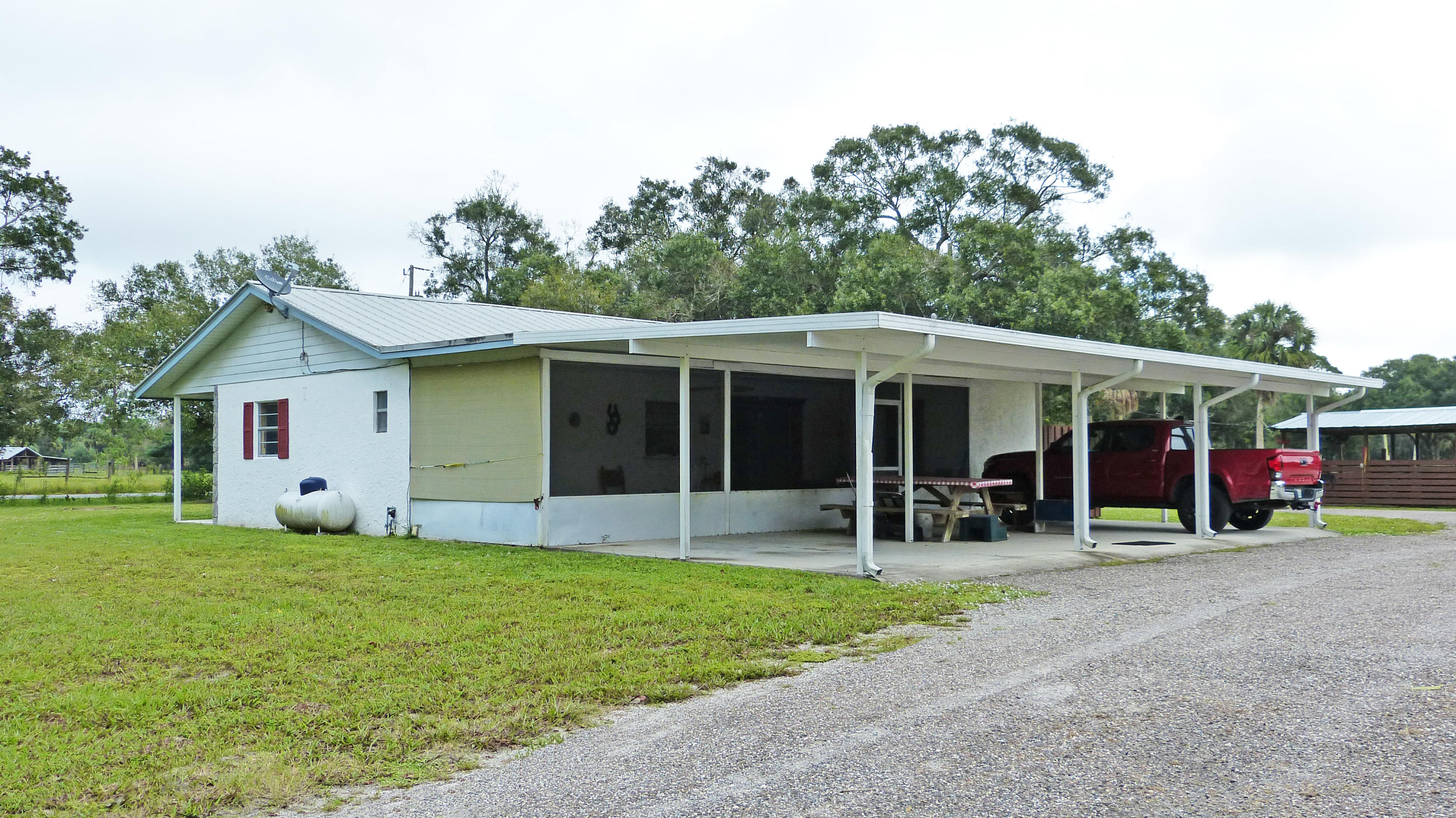 500 Coker Road Fort Pierce, FL 34945 - Photo 6 of 35 P1020335