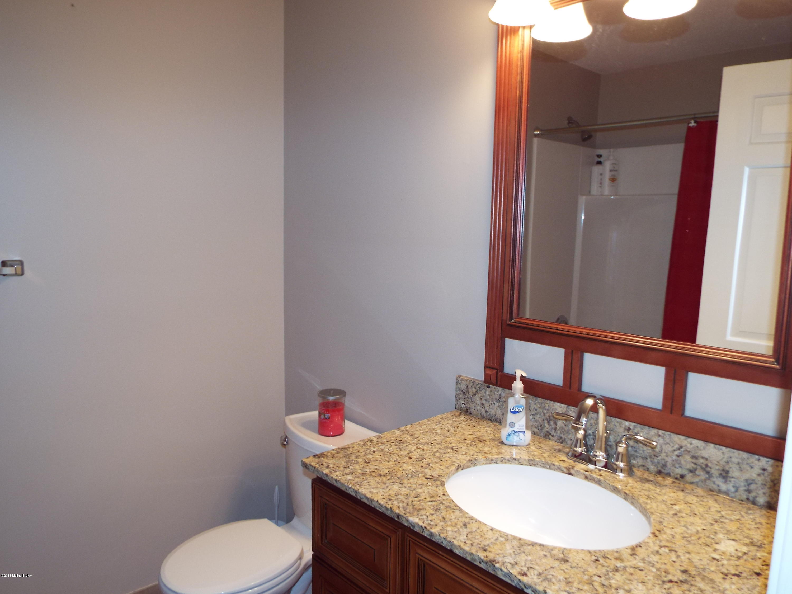 302 Bluegrass Road Elizabethtown, KY 42701 - Photo 5 of 19 DSCF1175