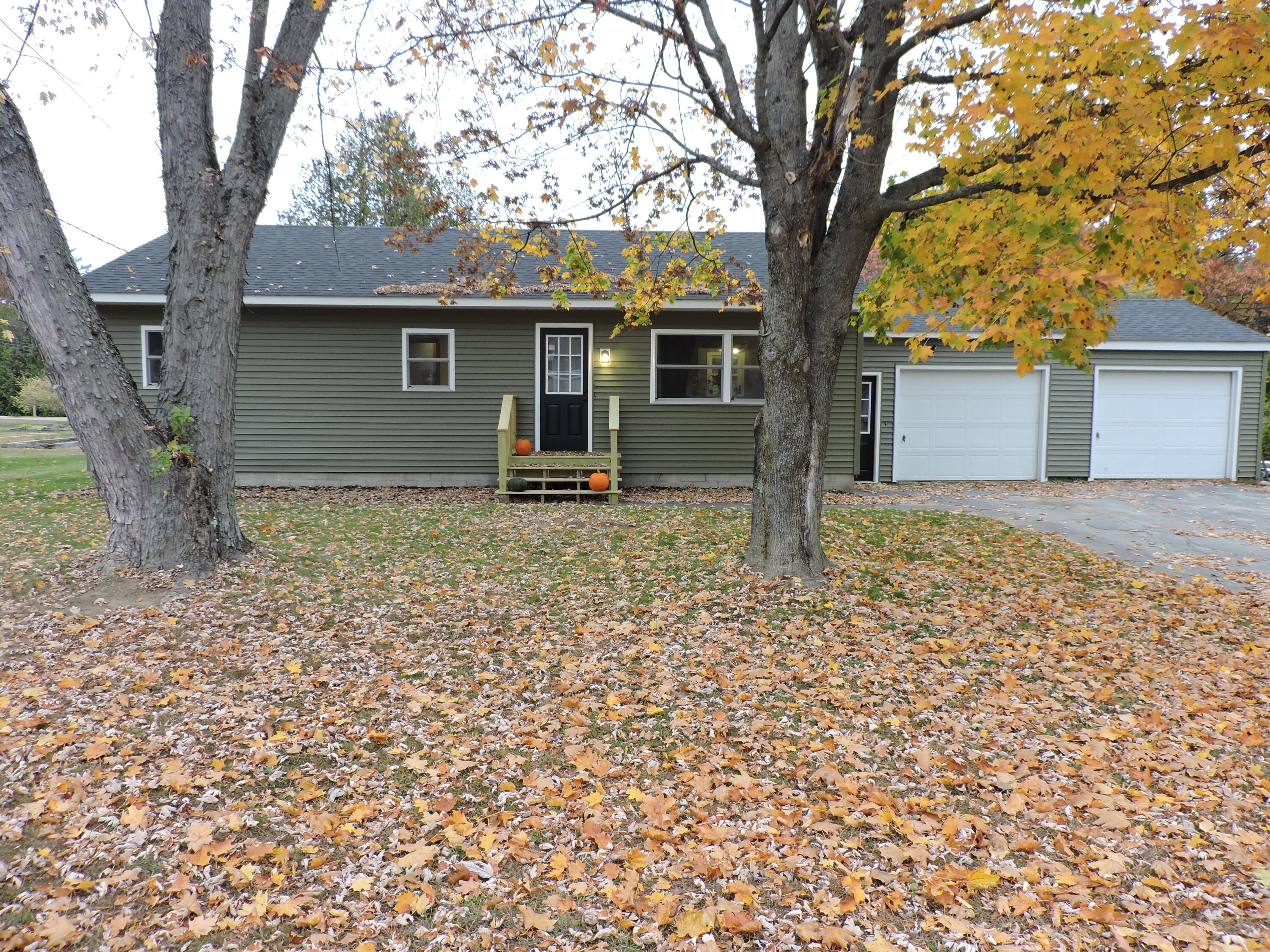 21 Airport Road Norridgewock, ME 04957 - Photo 2 of 35 DSCN5843