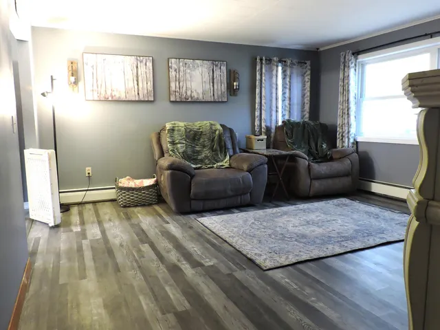 $269,900 | 21 Airport Road, Norridgewock, ME 04957